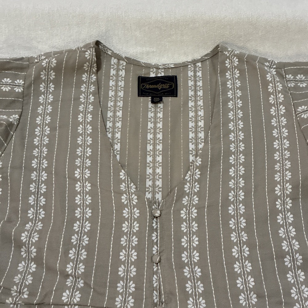 Women's Top XXL Taupe Floral Thelma Shirt button Down Flounce Sleeves Peplum Hem - Picture 5 of 11